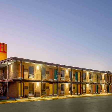 Starved Rock Motor Inn Travelodge By Wyndham Стрітор Екстер'єр фото